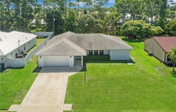 188 SE Crosspoint Drive, Port St Lucie, FL 34983