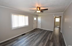 821 W PURTSCHER Drive, Peoria, IL 61614