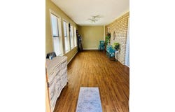 104 W McCallon Street, Sundown, TX 79372