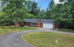 64 SARAH ANN LANE, BERKELEY SPRINGS, WV 25411