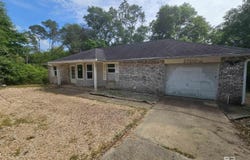 2700 Pine Ridge Drive, Lillian, AL 36549