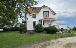 1341 320th St., Auburn, IA 51433
