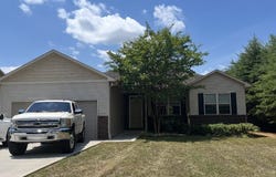 290 Garnet Hill Drive, Lenoir City, TN 37772