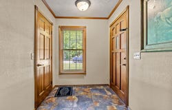 641 N Park Place, Bolivar, MO 65613