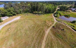 Waters Edge Drive, Summerton, SC 29148