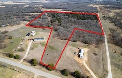 1 Bridgeview, Madill, OK 73446
