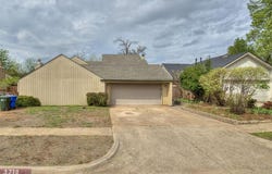 3719 River Oaks Drive, Norman, OK 73072