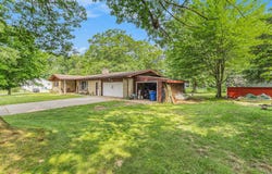 116 E Beech Street, Fruitport, MI 49415