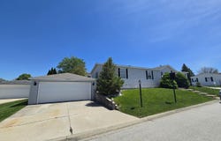 22737 Beverly Drive, Frankfort, IL 60423
