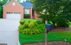 122 Carolinas, Fayetteville, GA 30215