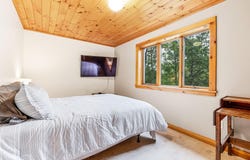 39 Simmons Lane, Friendship, ME 04547