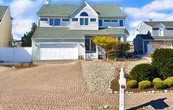 149 Glimmer Glass Circle, Manasquan, NJ 08736