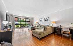 6585 Rosemoor Street, Squirrel Hill, PA 15217