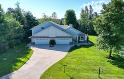 W5281 N Osprey Drive, New Lisbon, WI 53950
