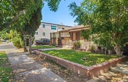 954 Havenhurst Dr, West Hollywood, CA 90046