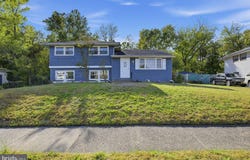 169 INDIANA Avenue, BLACKWOOD, NJ 08012