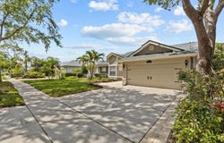 1077 CAPTAINS WAY, TARPON SPRINGS, FL 34689