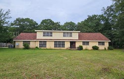 1594 Denton Road, Dothan, AL 36303