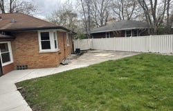 16083 School Street, South Holland, IL 60473