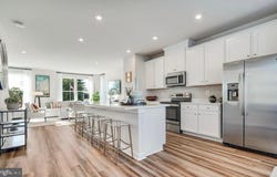 14198 GYPSUM Loop, CHANTILLY, VA 20151