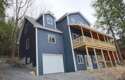 464-467 Memorial Drive, Winthrop, ME 04364
