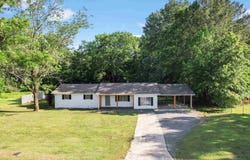 222 Airport Road SW, Hartselle, AL 35640