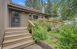18015 DAVIS St, Sandy, OR 97055