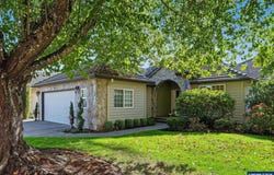 652 Castle Pines Dr N, Keizer, OR 97303