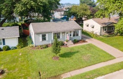 1155 46TH Avenue, East Moline, IL 61244