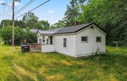22 Union Street, Orono, ME 04473