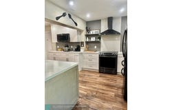 9181 SW 54th St, Cooper City, FL 33328
