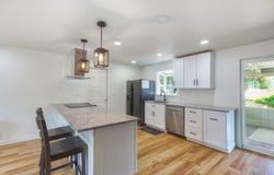 1007 NE Primrose Place, Grants Pass, OR 97526