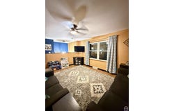 4730 SW 33rd TER, Topeka, KS 66614