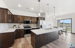 6146 S Bison Pl, Sioux Falls, SD 57108