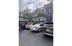 3090 Holiday Springs Boulevard, Margate, FL 33063