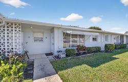 220 High Point Court E, Delray Beach, FL 33445