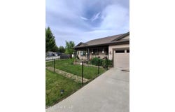 1206 Honeysuckle Ave, Sandpoint, ID 83864