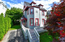 207 E RIDLEY AVENUE, RIDLEY PARK, PA 19078