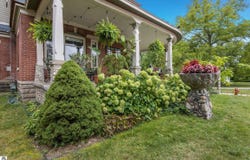 402 E Cayuga Street, Bellaire, MI 49615