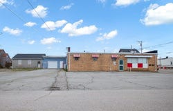 39-43 Main Rd, Tiverton, RI 02878