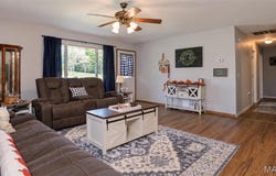 305 Woolsey Street, Mountain View, MO 65548