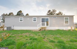 6 DOVER Circle, CLAYTON, DE 19938