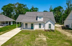 7655 Kristene Ave, Zachary, LA 70791