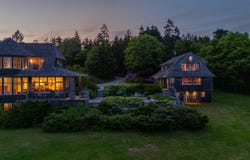 10 Cromwell Cove Road, Harpswell, ME 04079