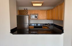 Chicago, IL 60657