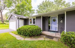 4 Parkland Drive, Perinton, NY 14450