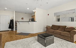 2201 Davenport Ave, Canton, MA 02021
