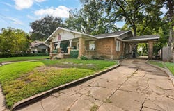 225 Featherston Street, Cleburne, TX 76033