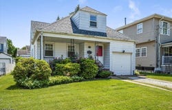 157 South Pkwy, Clifton City, NJ 07014-1418