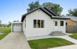 305 NW 5th Ave, Minot, ND 58703